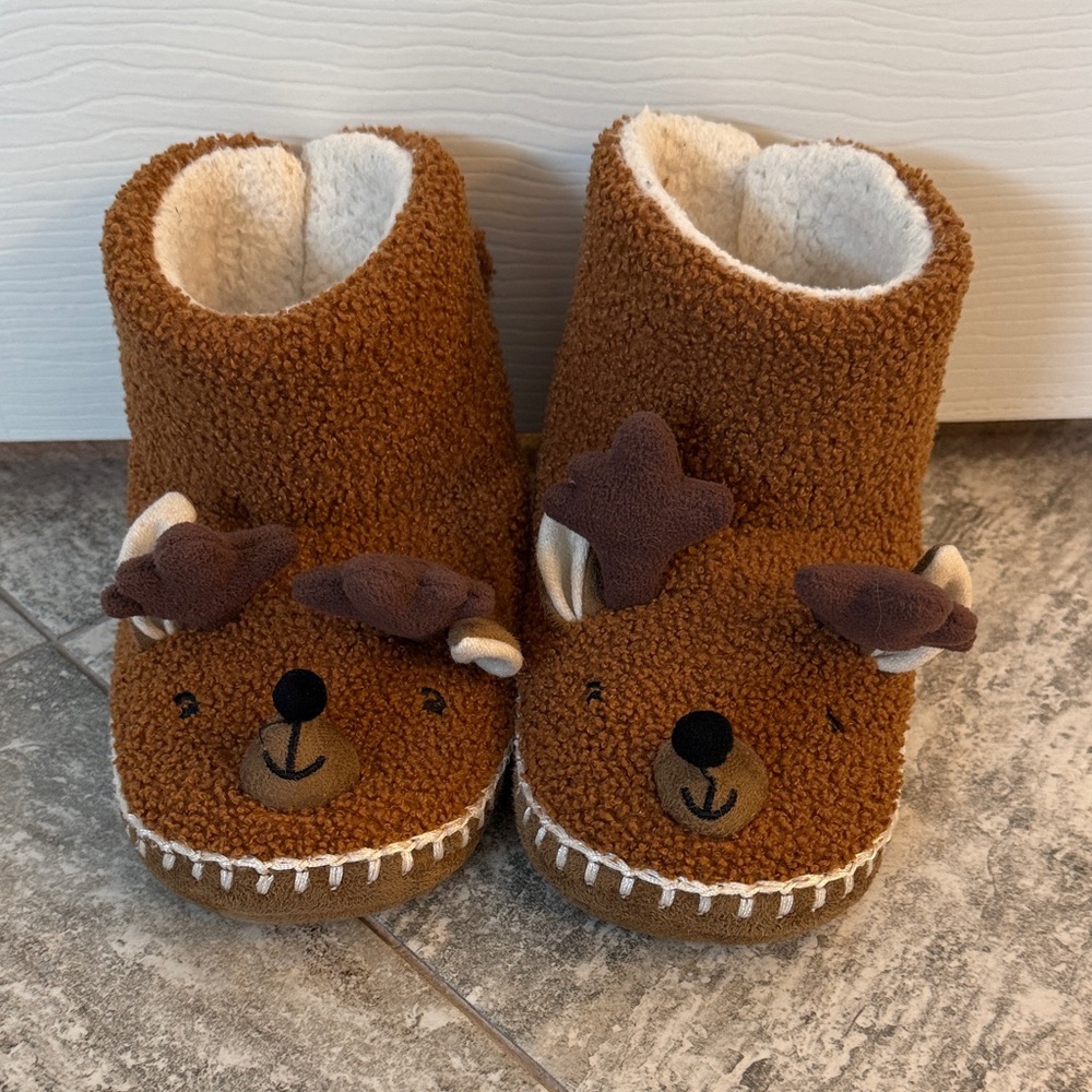 Hanna Andersson Cozy Brown Bear Slippers